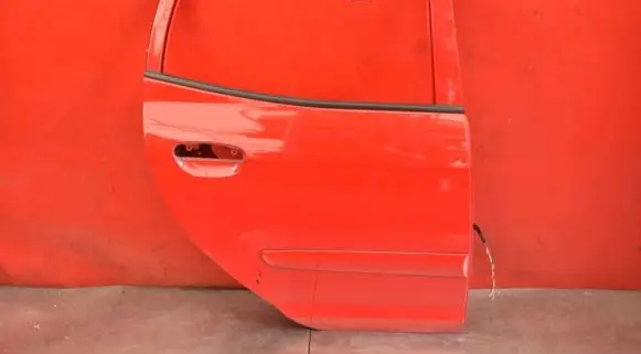 KIA Picanto Rear door