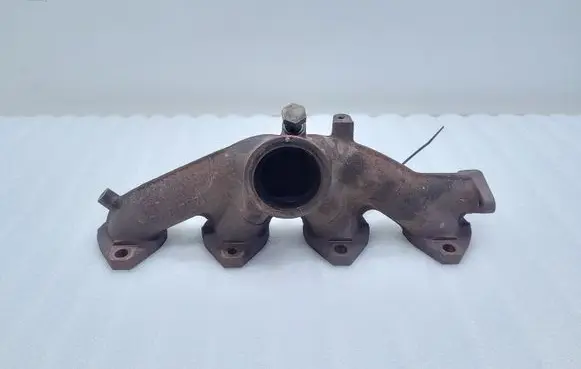 BMW 2 F45 Exhaust manifold 8519889