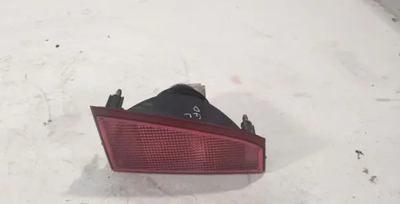 Nissan Primera Tailgate rear/tail lights