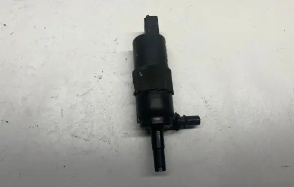 Audi A8 S8 D4 4H Headlight washer pump 6R0955681