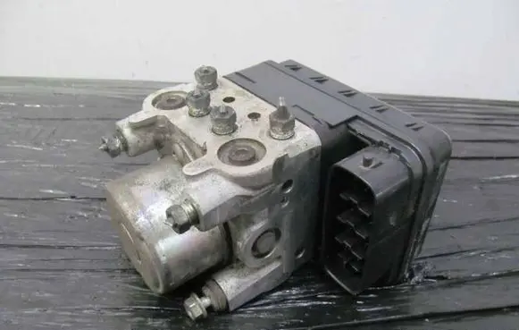 Toyota RAV 4 (XA30) ABS Pump 44510-42150 20472