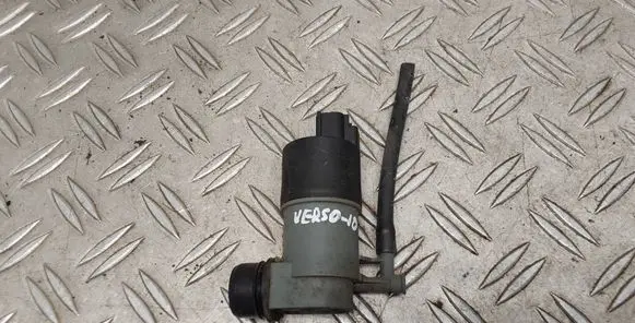 Toyota Verso Windscreen/windshield washer pump 853300F010