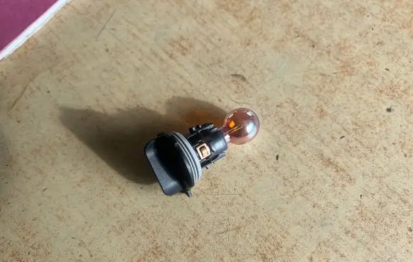 Volvo XC60 Headlight/headlamp bulb 90020742 90020742M