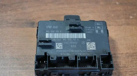 Mercedes-Benz A W177 Door control unit/module 4M1959795K