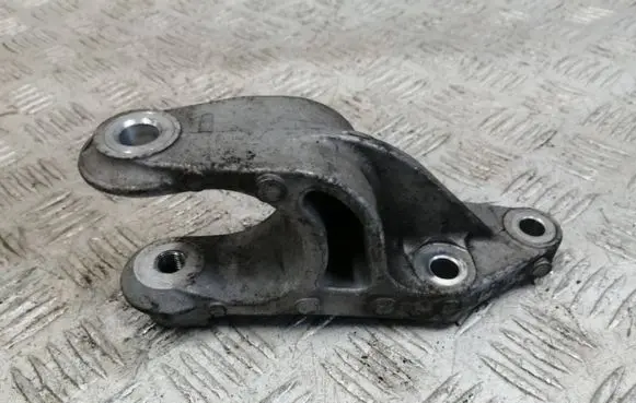 Suzuki Swift III Gearbox mounting bracket 051102412D