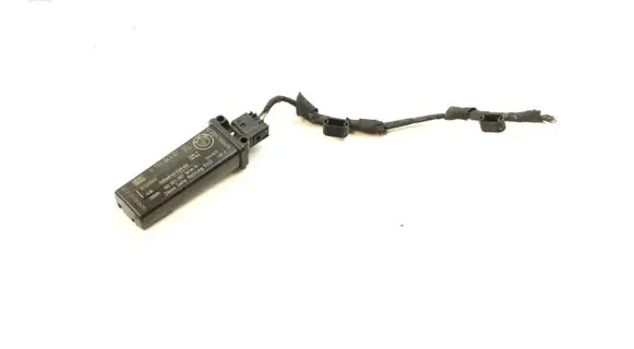 BMW 5 E60 E61 Tire pressure sensor 6771043 20141525 002BE00001