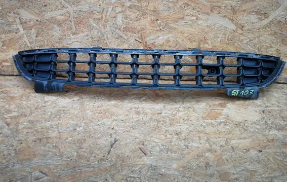 Opel Corsa D Front bumper lower grill 13389555