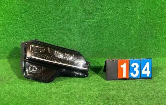 Skoda Karoq Headlight/headlamp 57B941016B 0020517605