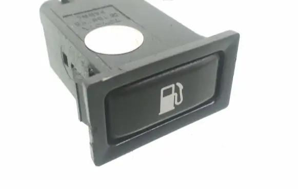 Toyota Avensis T250 Fuel tank opening switch 156795
