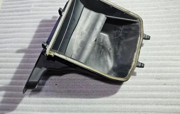 Mercedes-Benz GL X166 Air micro filter air duct channel part A1668300053 1668300053