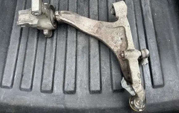 Infiniti FX Front lower control arm/wishbone 54570EG002