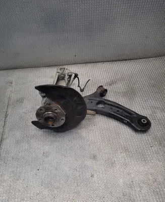 Volkswagen Tiguan Front wheel hub 5Q0407257C