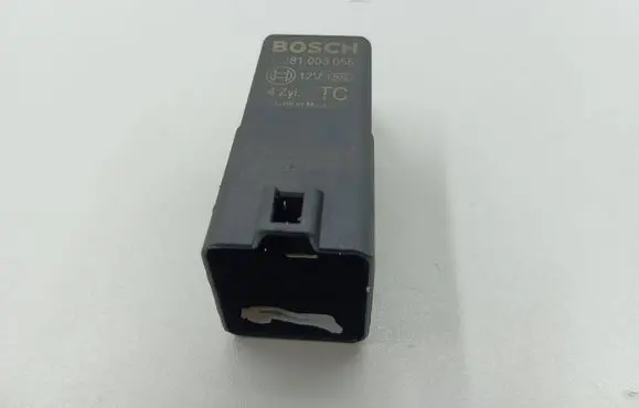 Honda CR-V Glow plug pre-heat relay 0281003055