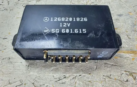 Mercedes-Benz E W124 Seat control module 1268201826