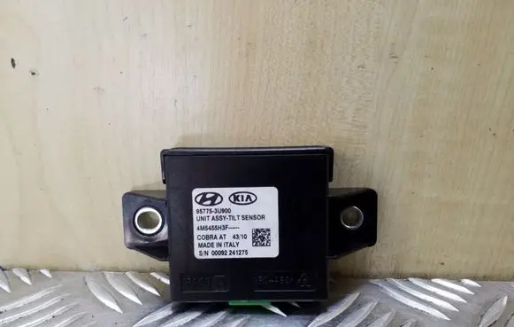 KIA Sportage Yaw turn rate sensor 957753U900