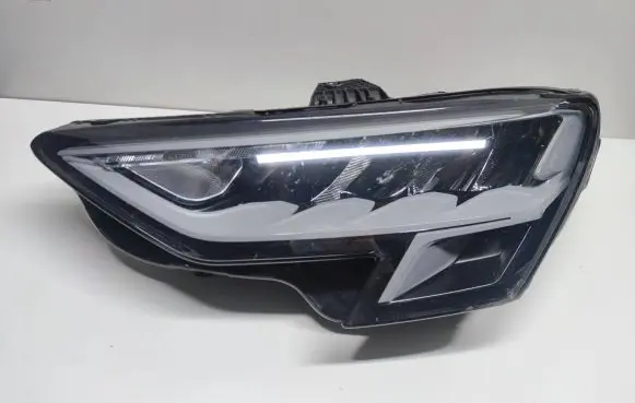 Audi A3 8Y Headlight/headlamp 8Y0941011
