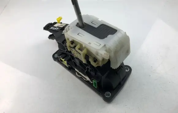 Volvo V70 Gear shift switch/knob 30759121