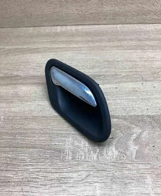 BMW 5 E39 Front door interior handle 8226050
