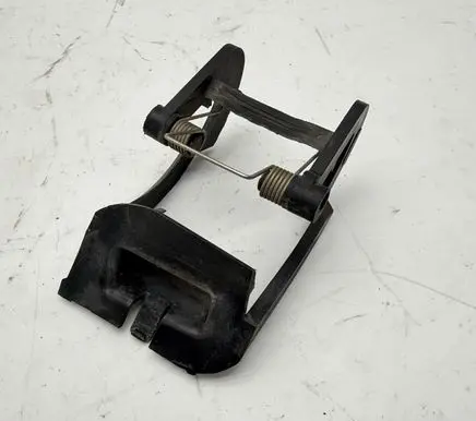 Mercedes-Benz CLS C219 Headlight washer spray nozzle cap/cover 13649010
