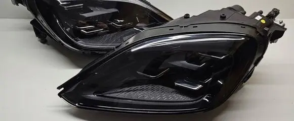 Porsche Cayenne (9Y0 9Y3) Headlight/headlamp 9Y0941582E 9Y0941583E Tom.
