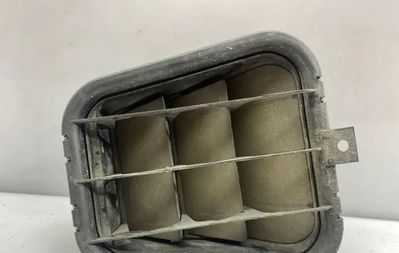 Audi A6 S6 C6 4F Quarter panel pressure vent 4B0819181B