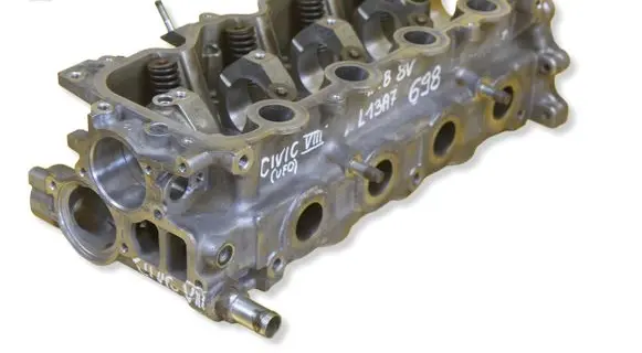 Honda Civic Engine head 698