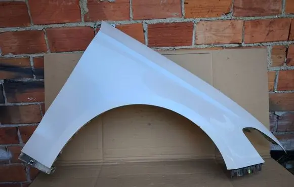 Ford Mondeo MK V Fender botnik