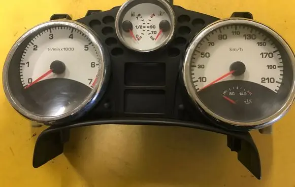 Peugeot 207 CC Speedometer (instrument cluster)