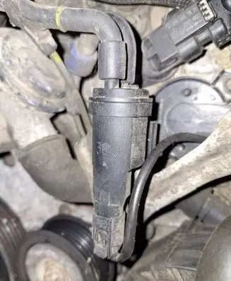 Mercedes-Benz ML W164 Turbo solenoid valve a025401492