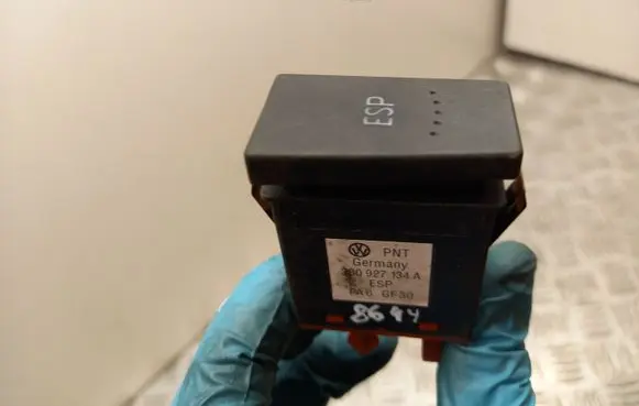 ESP (stability program) switch