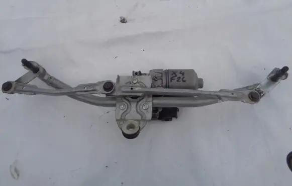 BMW X4 F26 Front wiper linkage and motor 352354354