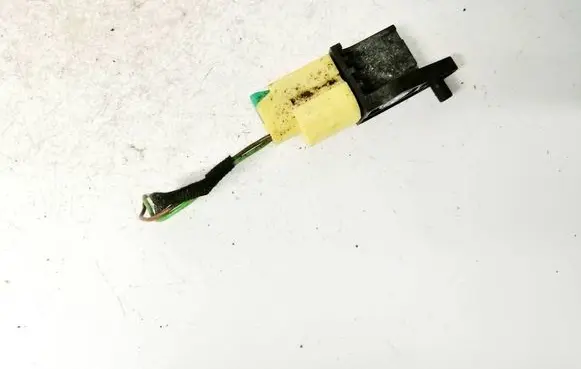 Skoda Superb B6 (3T) Airbag deployment crash/impact sensor 8k0973323s 29101606