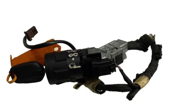 Peugeot 208 Ignition lock 96762547