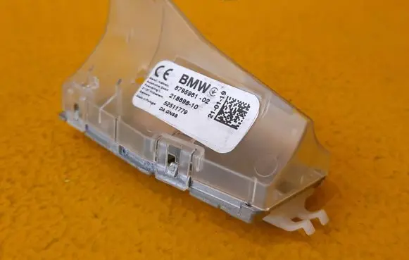 BMW 1 F20 F21 Aerial GPS antenna 8795961