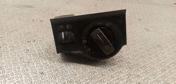 Audi A2 Light switch 8Z1941531E
