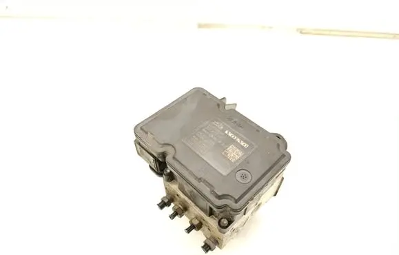 Volvo V70 ABS Pump 8G9N2C405AC