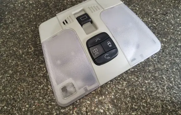 Mercedes-Benz E W210 Front seat light A2088200601