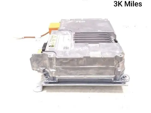 Mercedes-Benz EQB Voltage converter inverter A0009015411