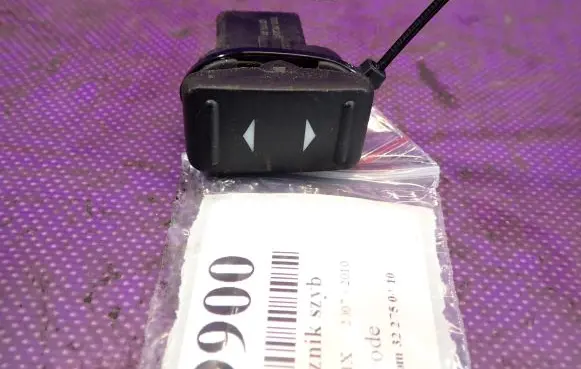 Ford C-MAX I Quarter vent window switch 7M5T14529AA