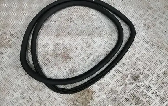 Fiat 500X Front door rubber seal 1AT500