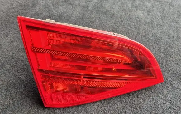Audi A4 S4 B8 8K Tailgate rear/tail lights 8K9945093