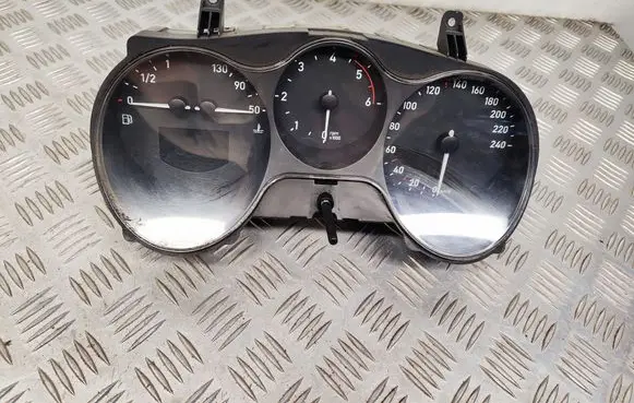 Speedometer (instrument cluster)
