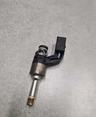 Audi A3 S3 8P Fuel injector 03C906036F IHP072