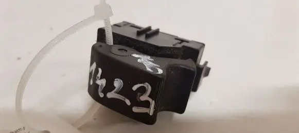 Toyota Corolla Verso AR10 Electric window control switch 37181A88A07 848100F010