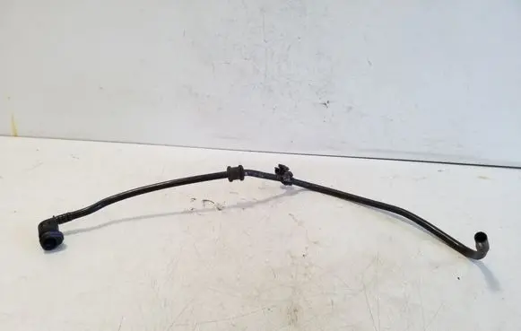 Coolant pipe/hose