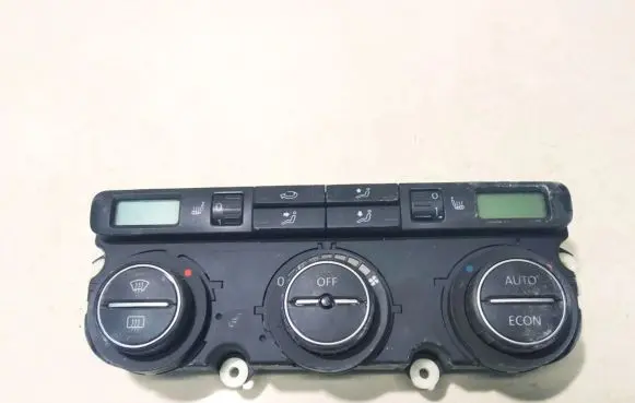 Volkswagen Golf V Climate control unit 74675512 746775-12