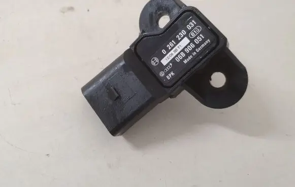 Volkswagen PASSAT B6 Air pressure sensor 06B906051