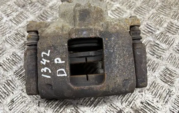 Chrysler Grand Voyager V Front brake caliper