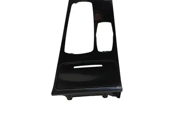 Cup holder front