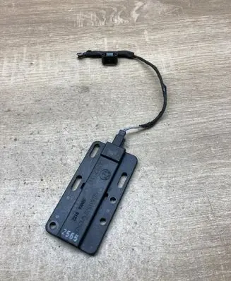 BMW 5 E60 E61 Keyless system antenna 6922211 5WK49132